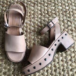 Seychelles Spare Moment Leather Studded Ankle Wrap Sandal. Size 6